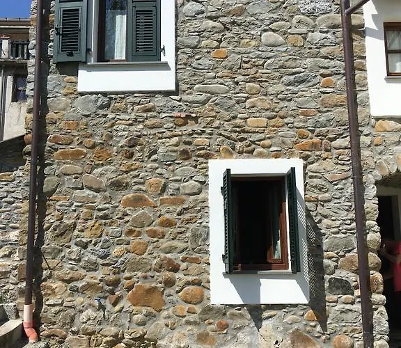 Casa Guido 2- La Porta Delle 5 Terre * Beverino